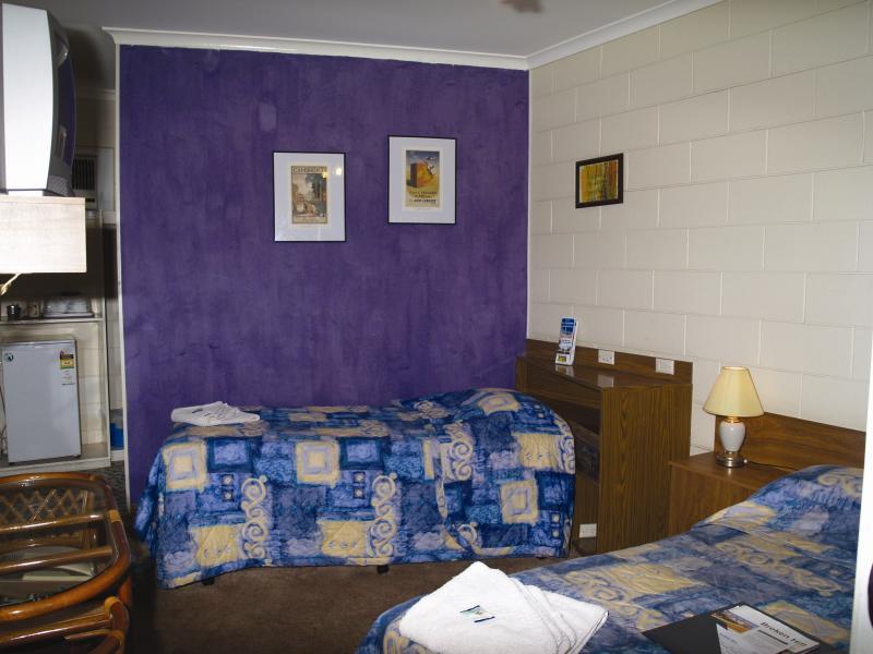 The Lodge Outback Motel Broken Hill Exterior foto