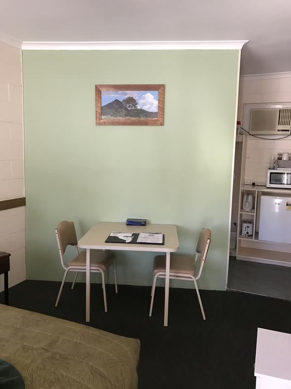 The Lodge Outback Motel Broken Hill Exterior foto