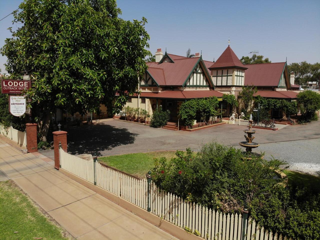 The Lodge Outback Motel Broken Hill Exterior foto